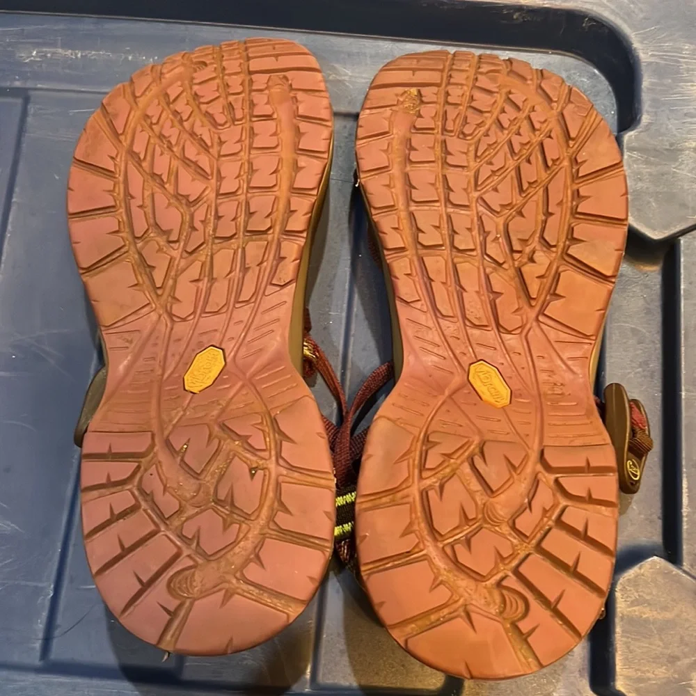 Women’s Chaco sandals size 8 - Picture 4 of 6